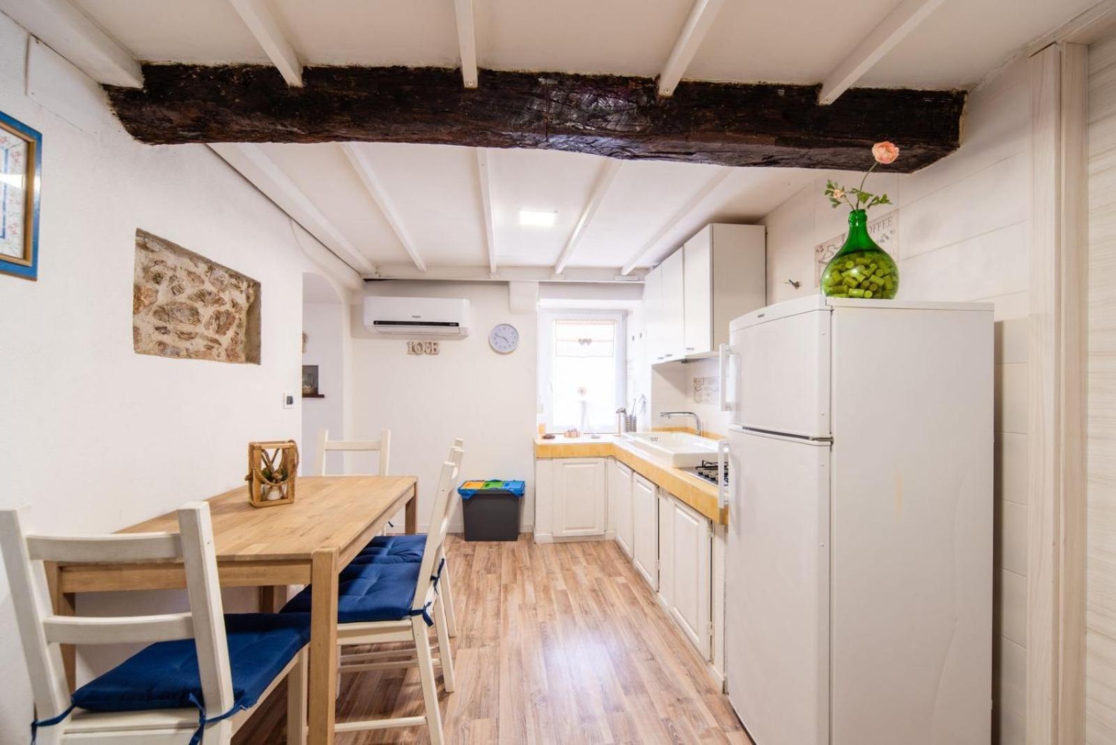 Da Antonio Apartment Biassa Bagian luar foto